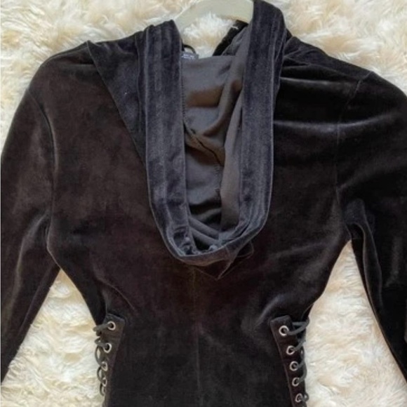 Rue21 Black Velvet Hoodie Dress Corset Lace Up Gothcore Y2K Bodycon Mini Sz XS - Picture 5 of 13